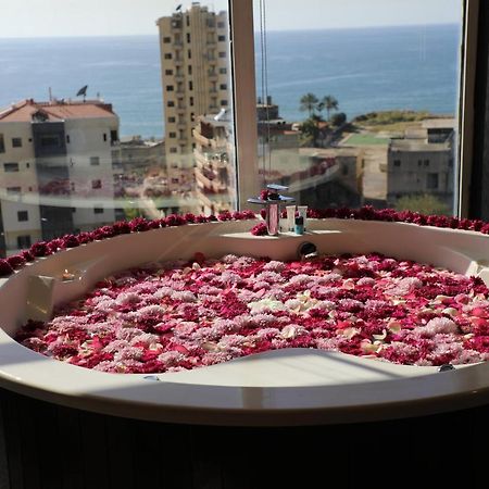 Dolls Hotel By Eurostars (Adults Only) Jounieh Ngoại thất bức ảnh